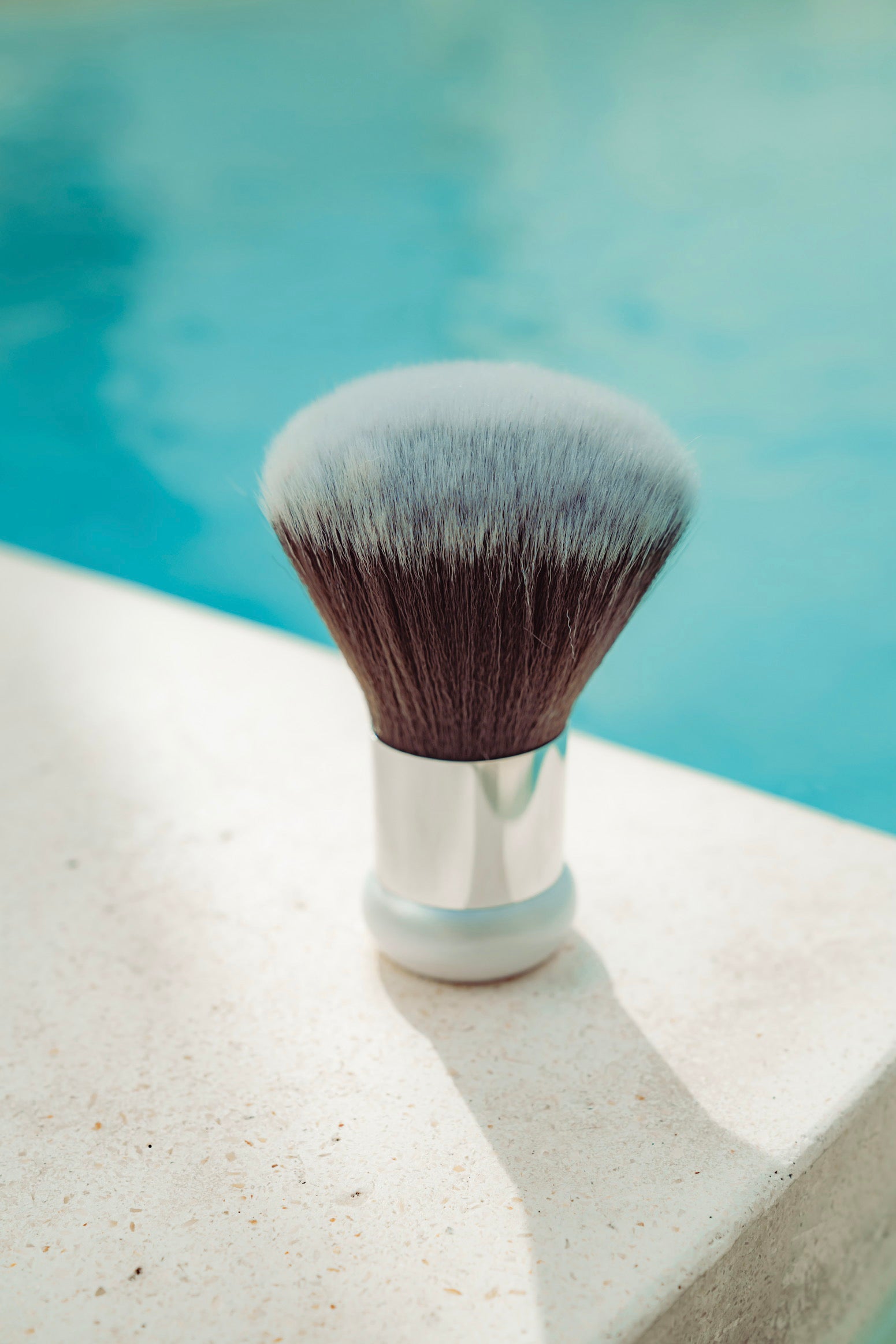 Jet Set Glow Brush