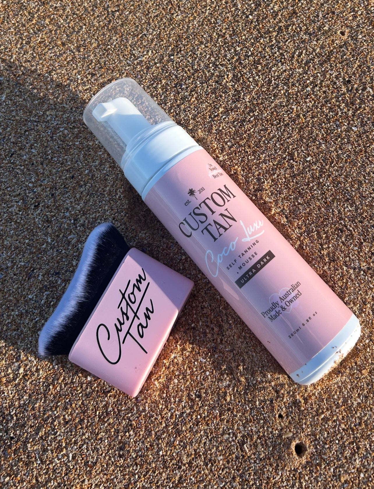 Glow Duo Your Favourite Self Mousse + Blending Brush