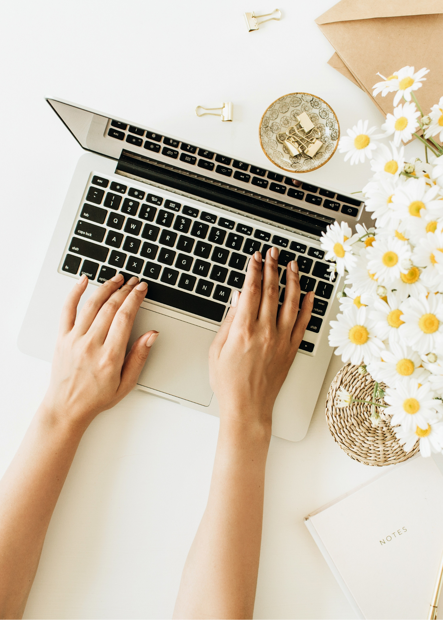Learn How to Spray Tan online